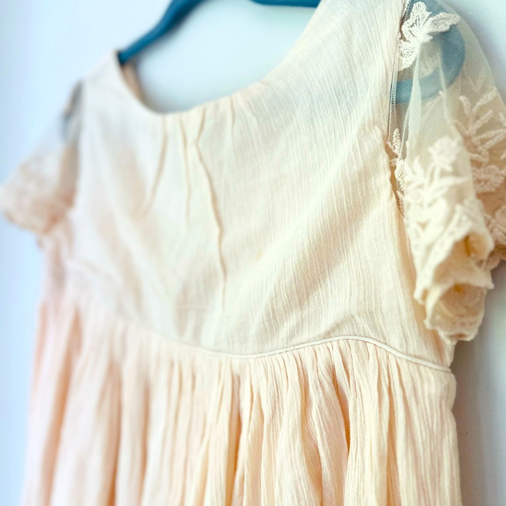 Light peach Short Sleeve Dress with Lace Details